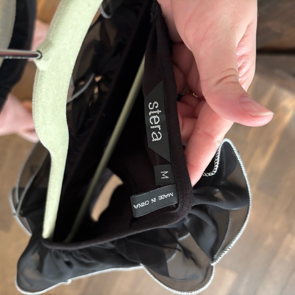 ❗️FINAL❗️Stera Elegant Black Ruffled Blouse Medium - Picture 7 of 7